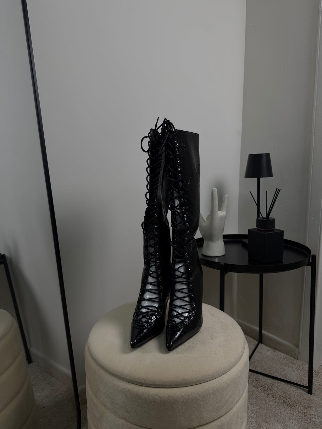TACCO STRINGATO NERO LUCIDO