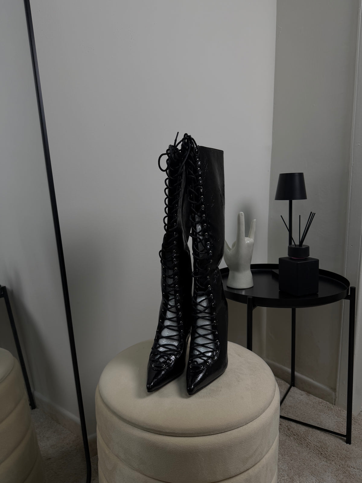 TACCO STRINGATO NERO LUCIDO