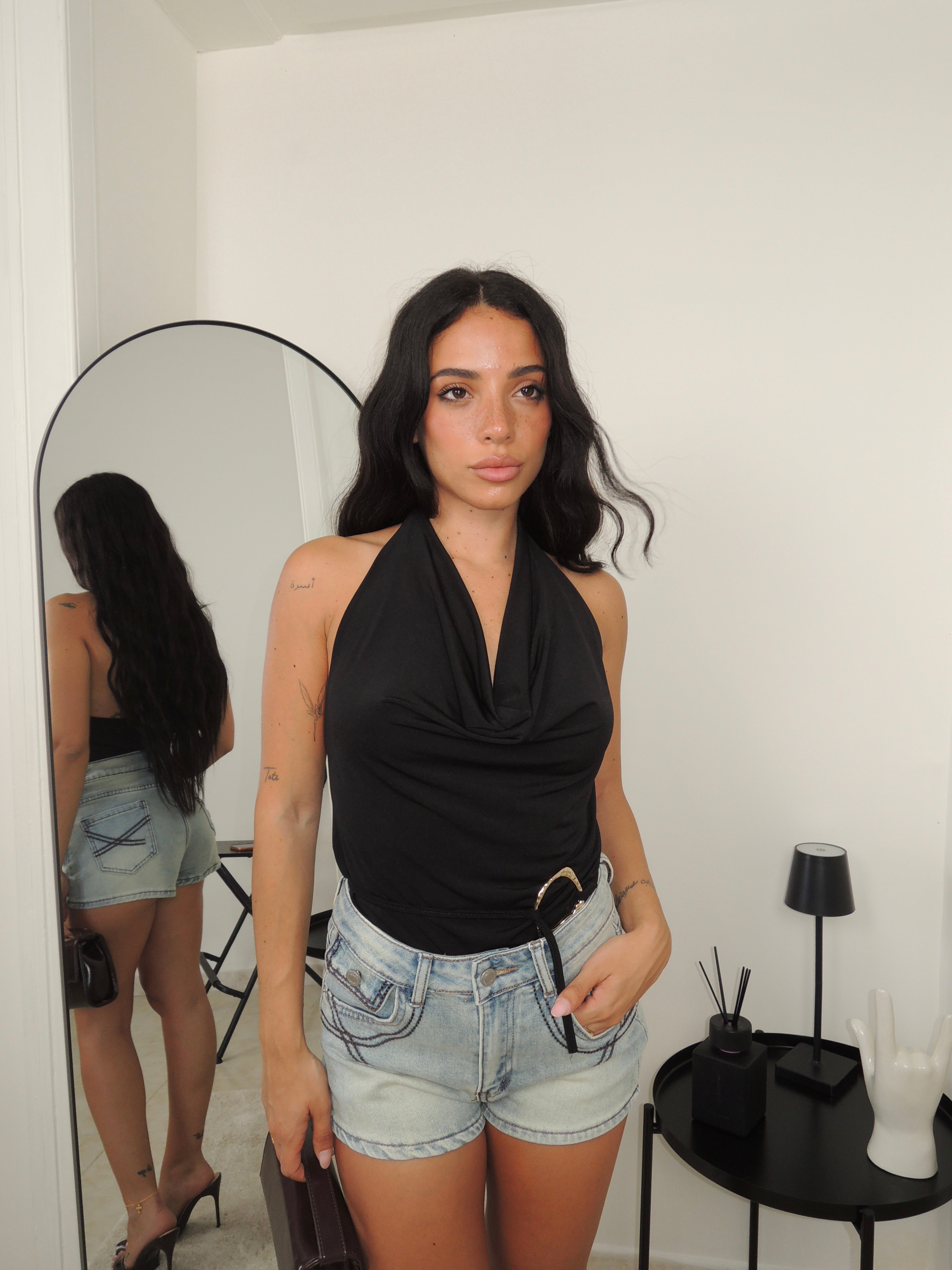 Top MIRIANA black